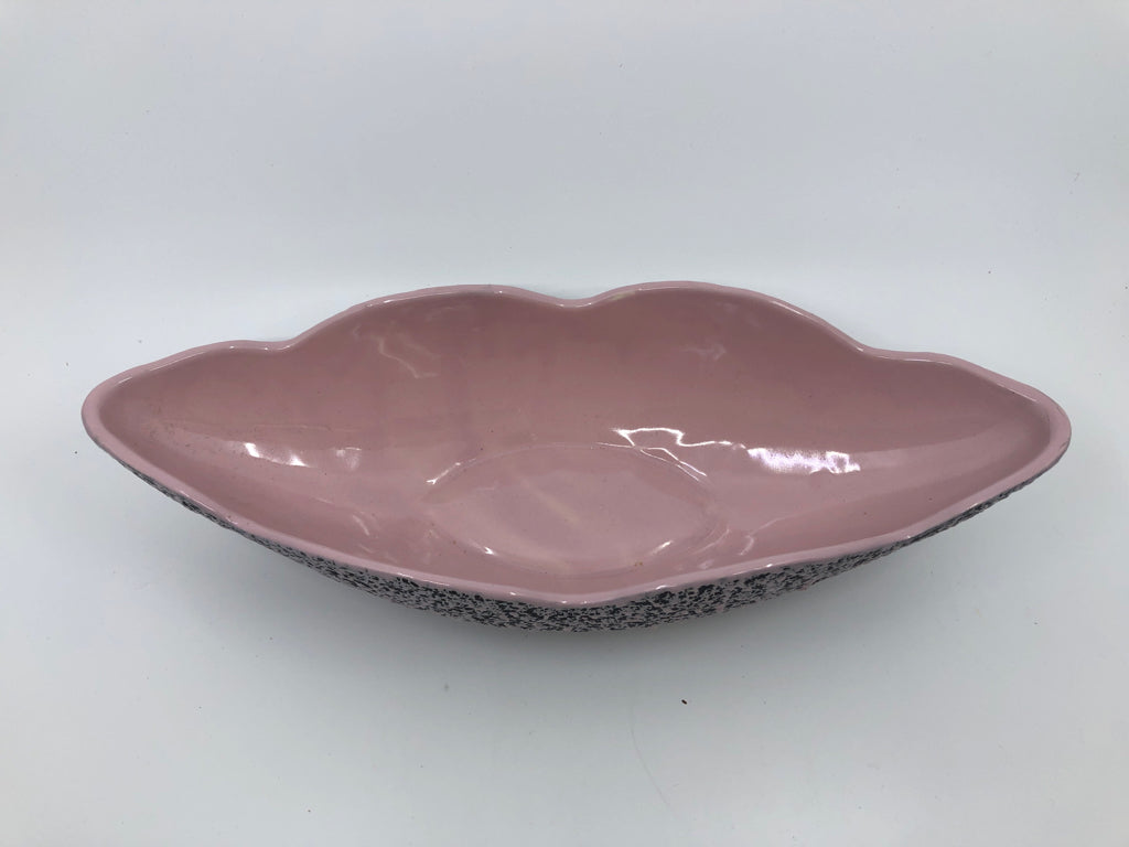 VTG HEAVY PINK AND BLACK OVAL BOWL W WAVY TOP.