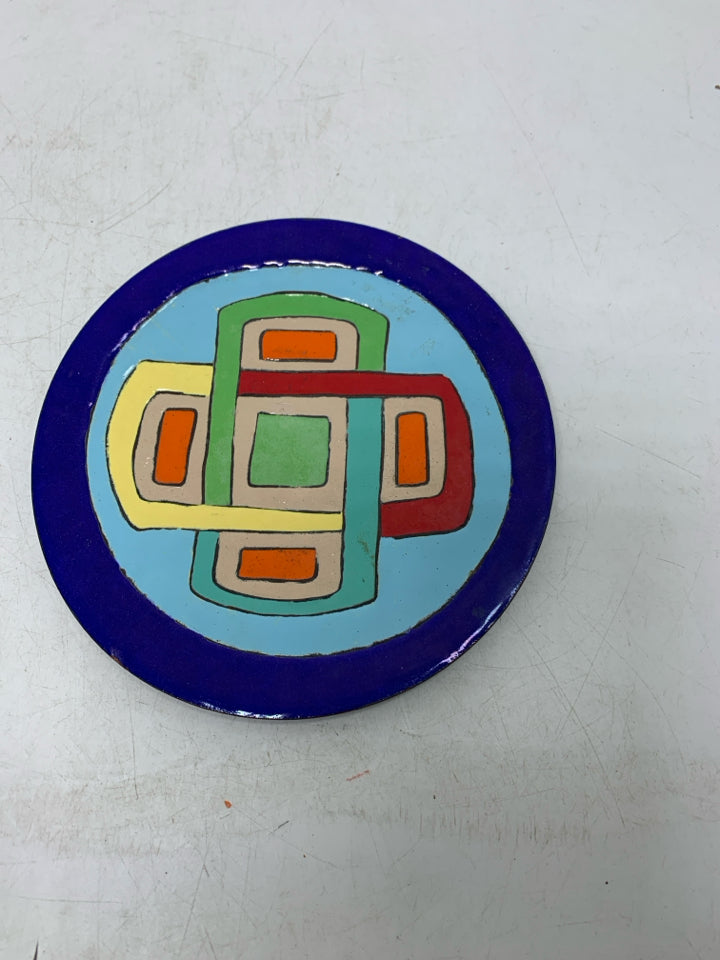 SMALL METAL COLORFUL PAINTED PLATE.