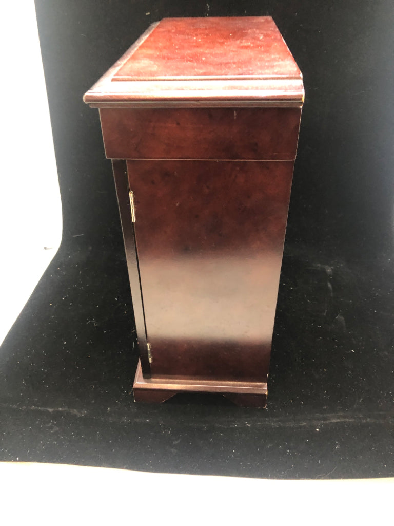 CHERRY WOOD JEWELRY BOX W/FLORAL ETCHED CABINET DOORS, FLIP TOP, 5 DRAWERS.