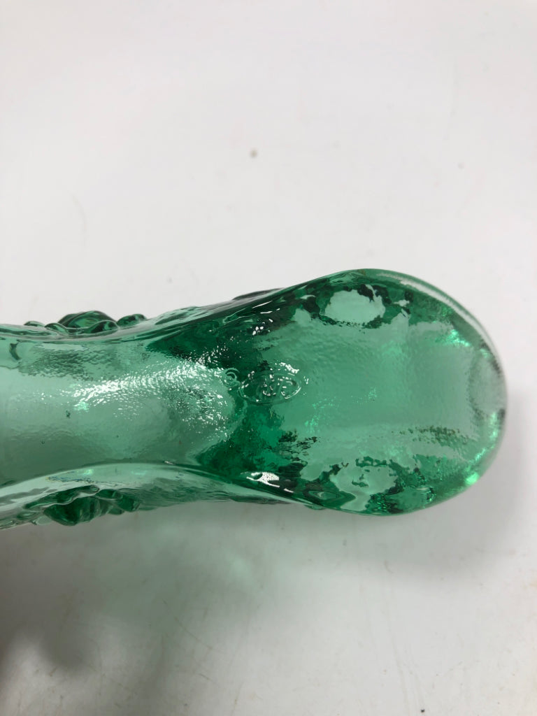GREEN DEPRESSION GLASS BOOT.