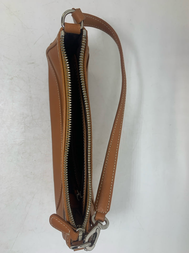 Vintage Coach 7785 Hampton Y2K Baguette Purse *Minor Exterior Wear