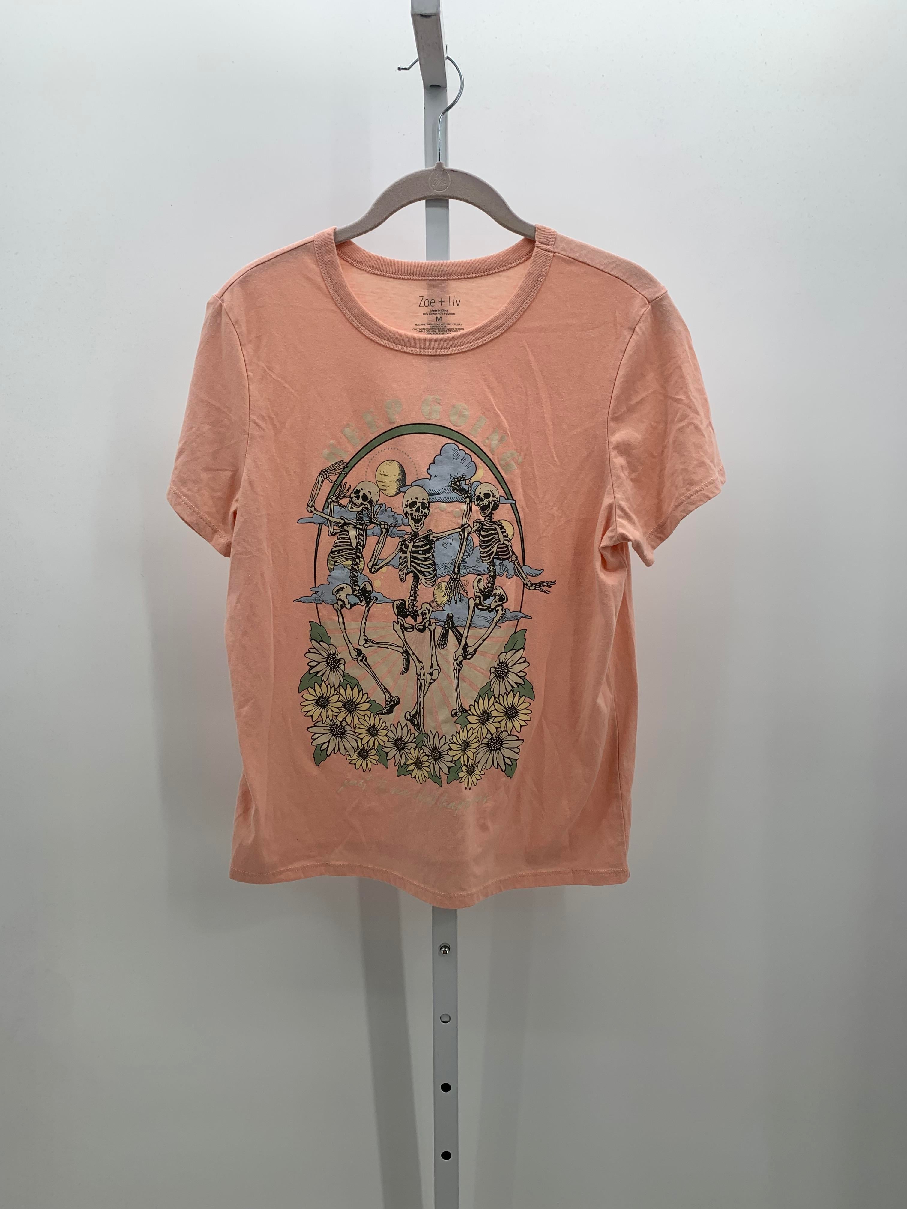 Size Medium Juniors Short Sleeve Shirt