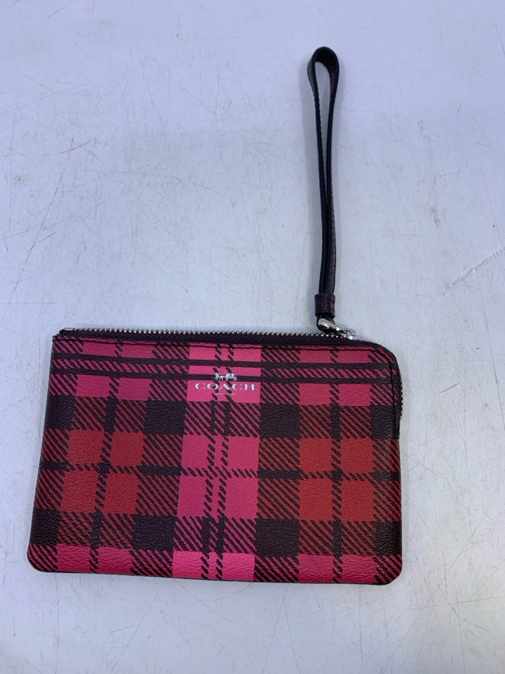 Coach Plaid Corner Zip Wristlet