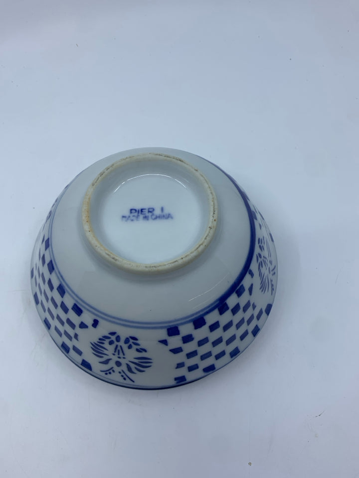 2 ASIAN STYLE BLUE+WHITE BOWLS W/ CHECKERED PATTERN.