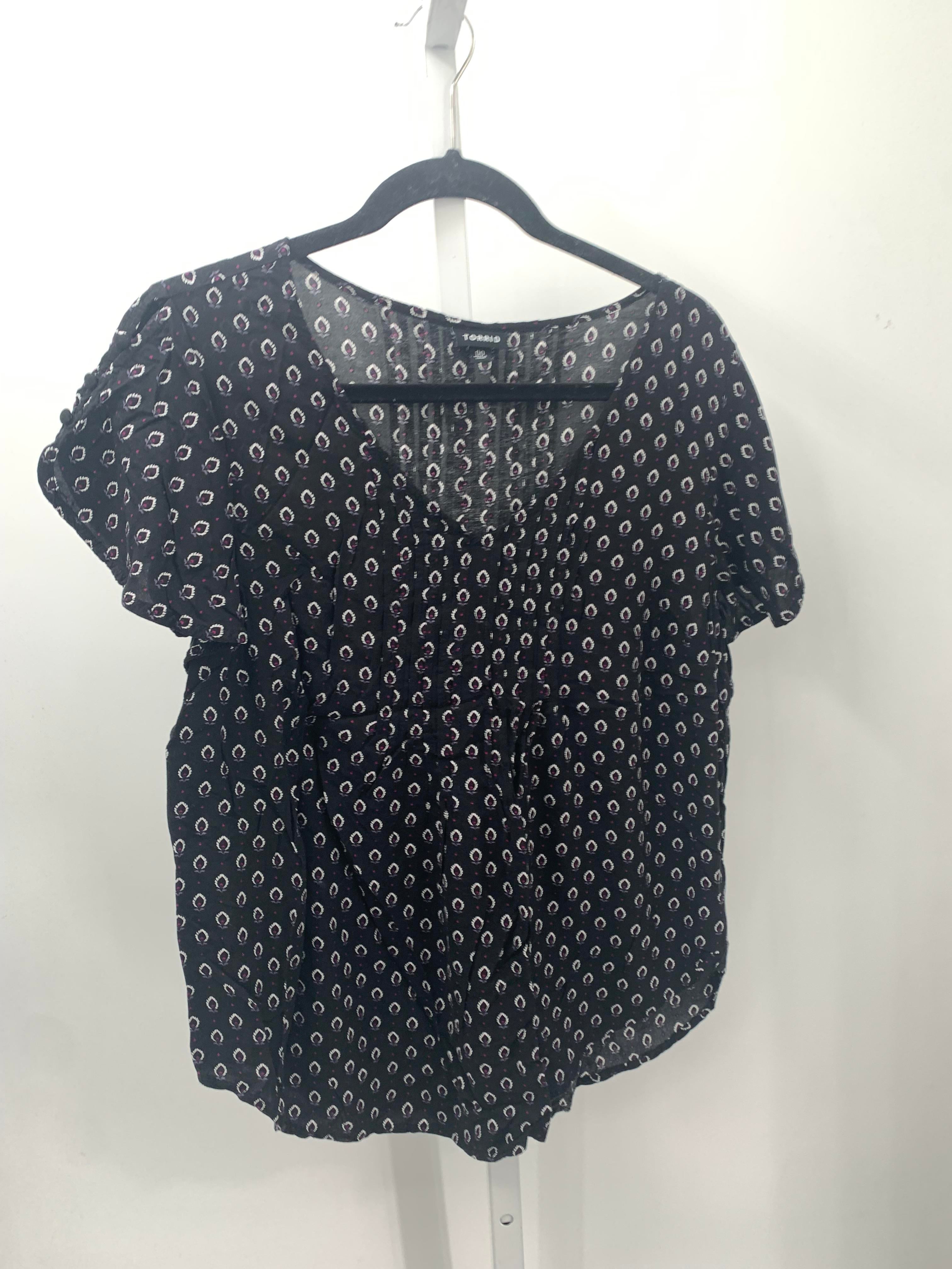 Torrid Size 0X Womens Short Sleeve Shirt