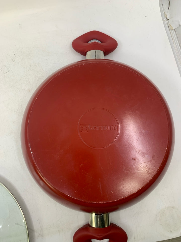 RED STOCK POT AETERNUM W/ LID.