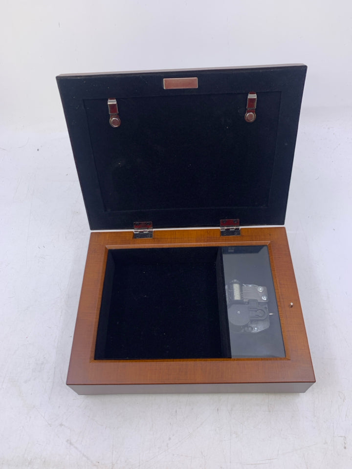WOOD MUSIC JEWELRY BOX PHOTO SLOT ON TOP.