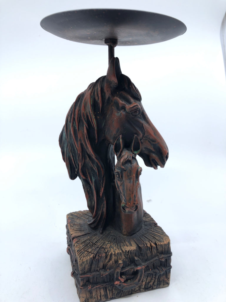 RESIN HORSE PILLAR CANDLE HOLDER.