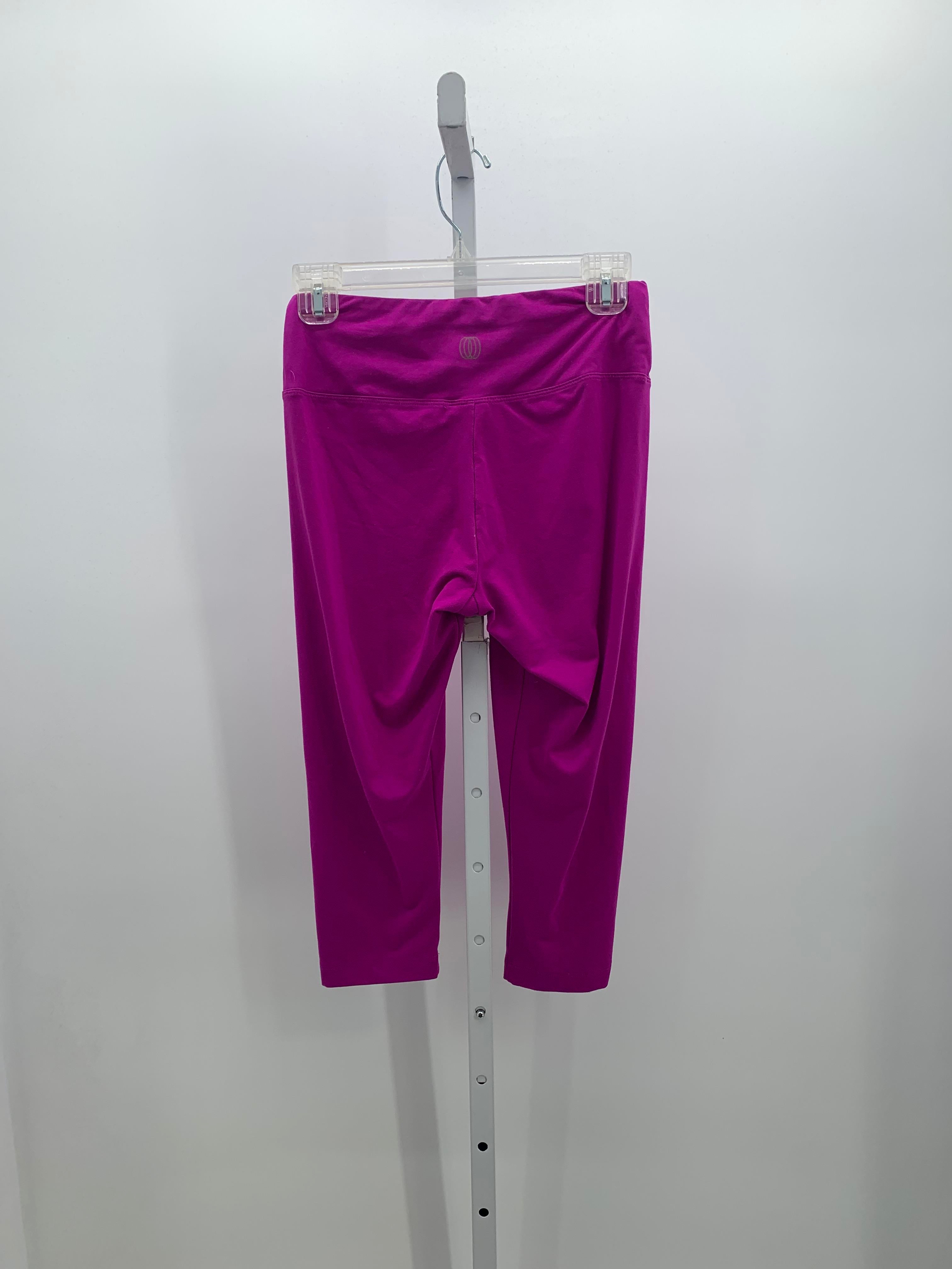 Size Medium Misses Capri Pants