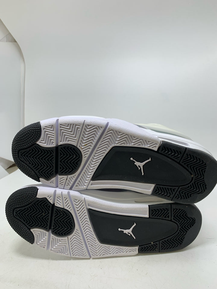 Air Jordan 4 RM Retro Phantom Iridescent