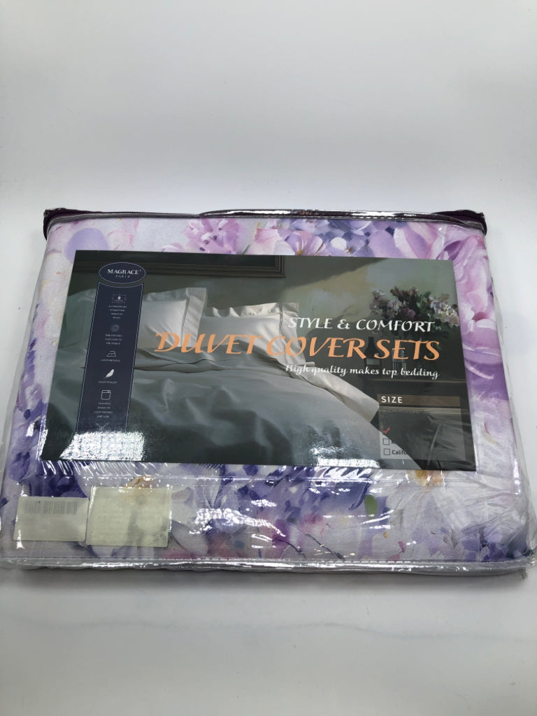 NIP MAGRACE PURPLE FLOWER QUEEN DUVET COVER SET.