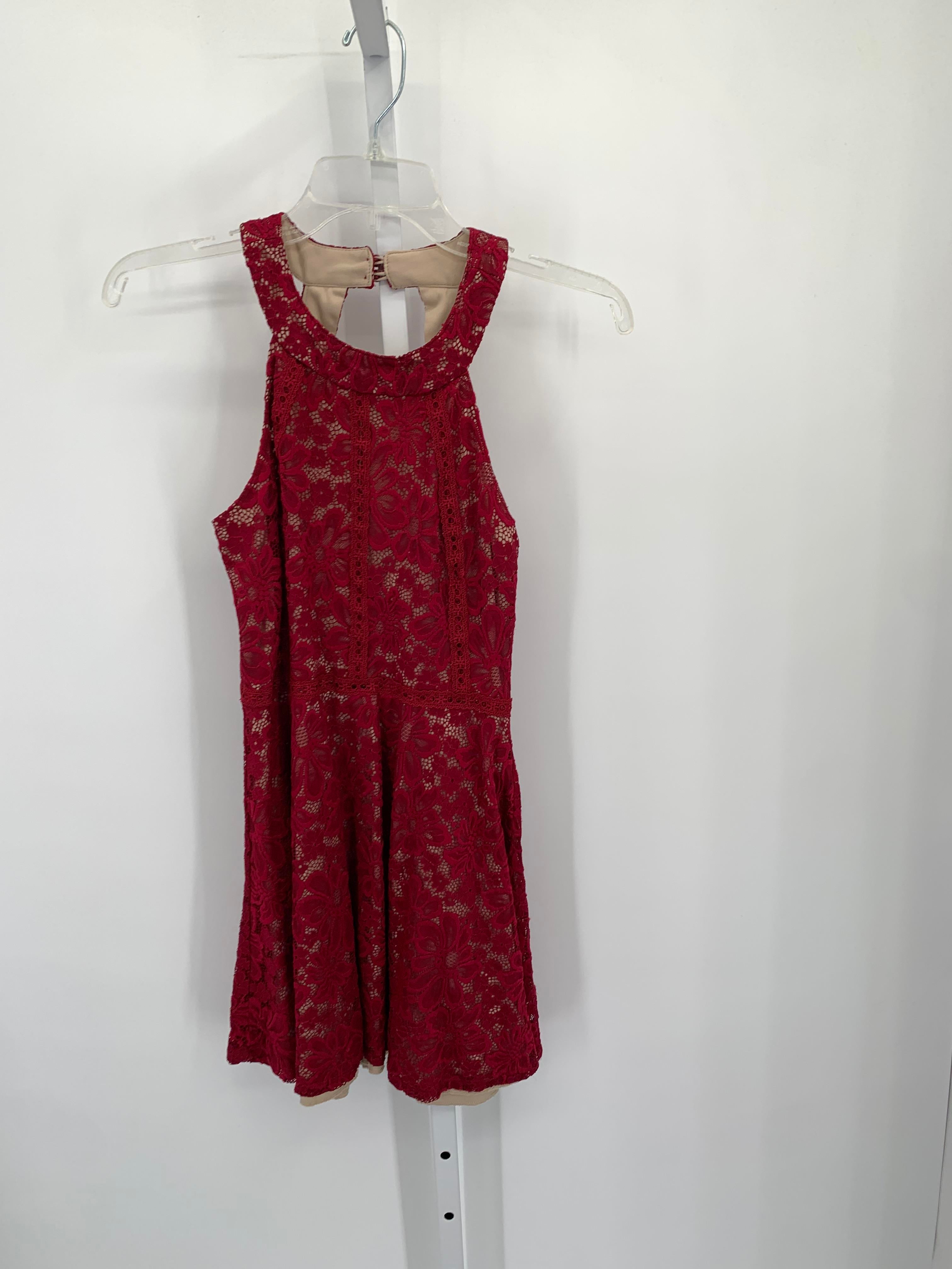 Size Medium Juniors Sleeveless Dress