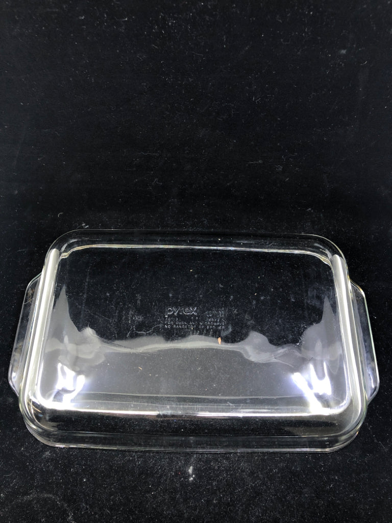 PYREX BAKING DISH.