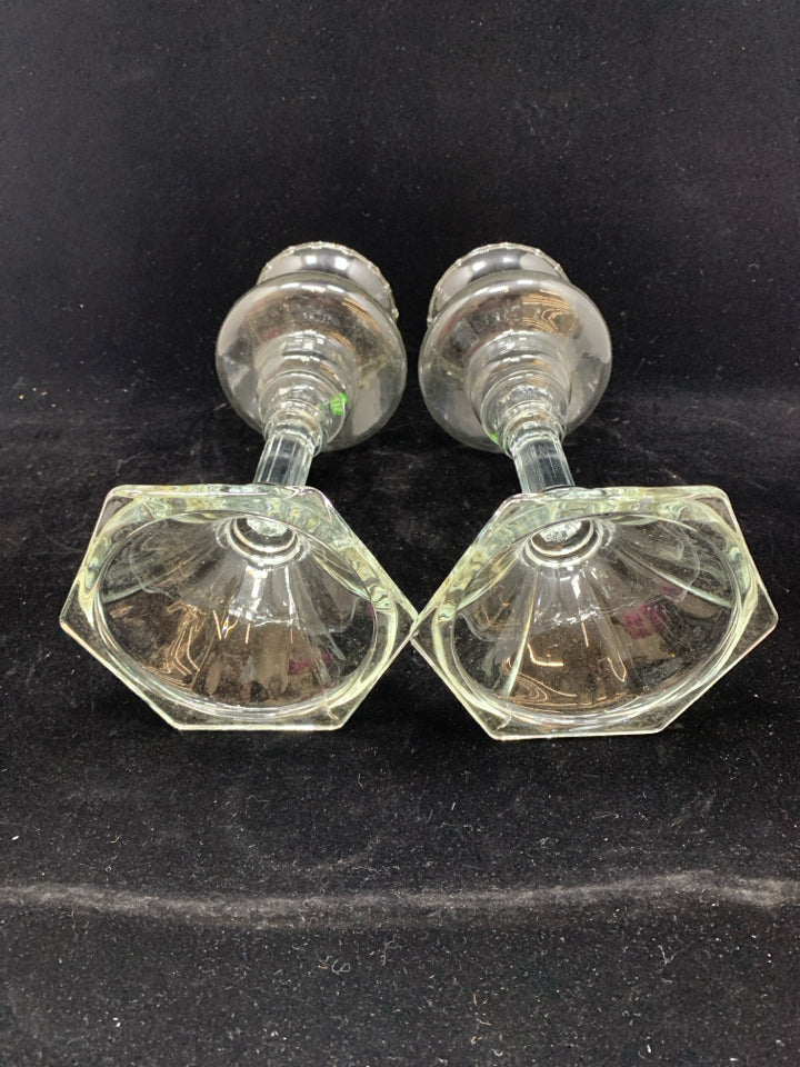 2 HURRICANE GLASS CANDLE HOLDERS W/RUFFLE TOP.