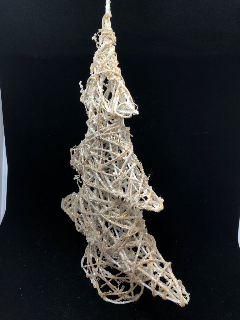 GOLD WIRE TREE W/ SPARKLES.