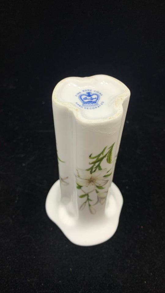 CALLA LILY PAINTED BUD VASE.