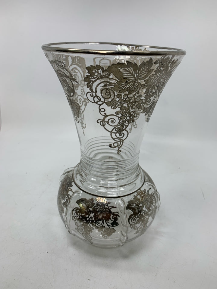 VTG LARGE FLARRED TOP W/ SILVER GRAPE LEAVES/VINES DETAILS.