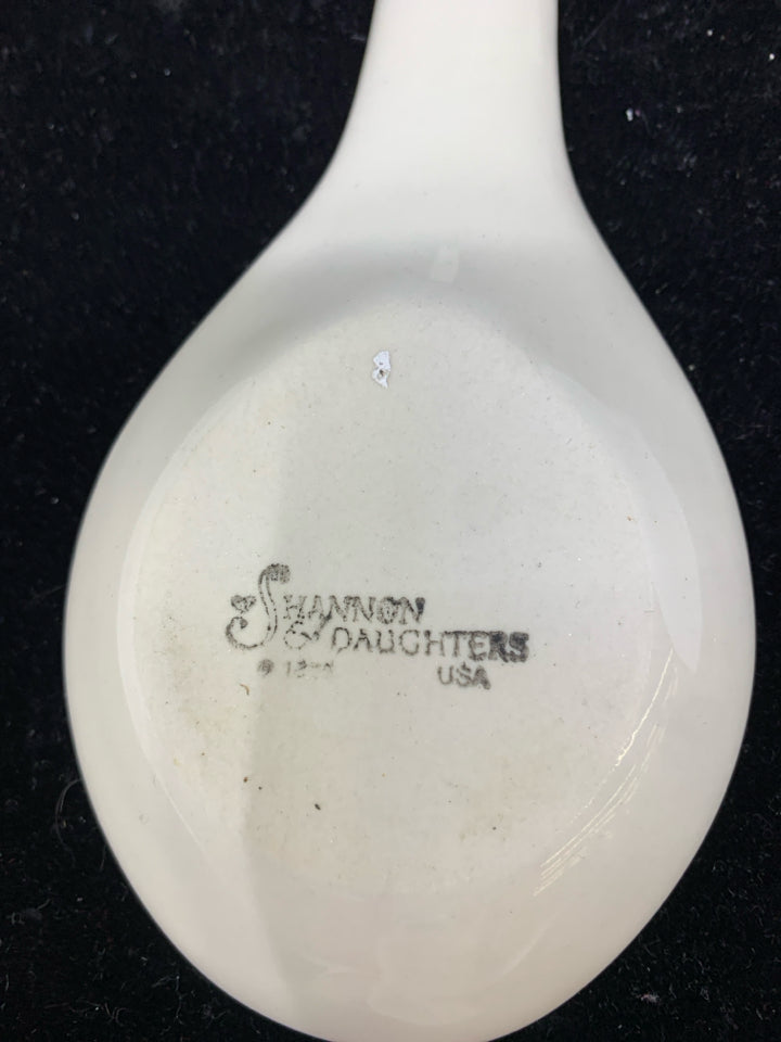 CERAMIC SNOWMAN SPOON REST.