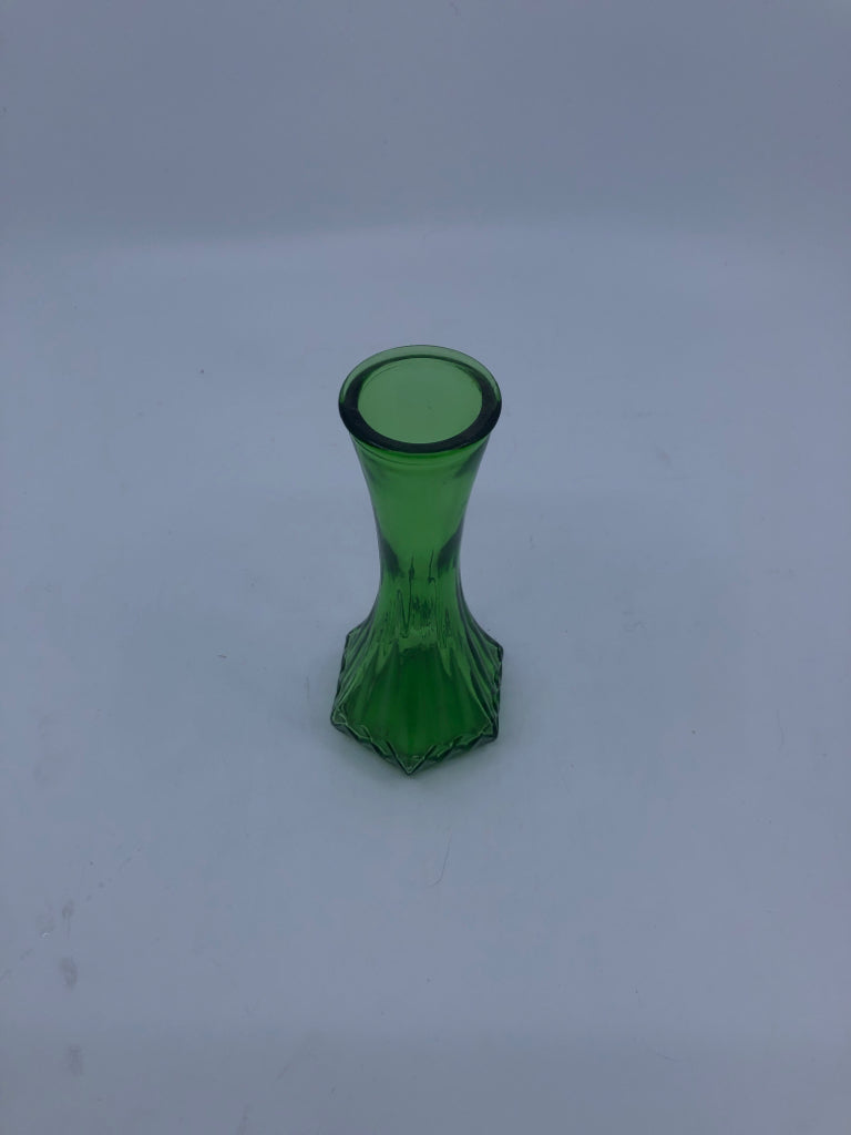 SKINNY GREEN BUD VASE.