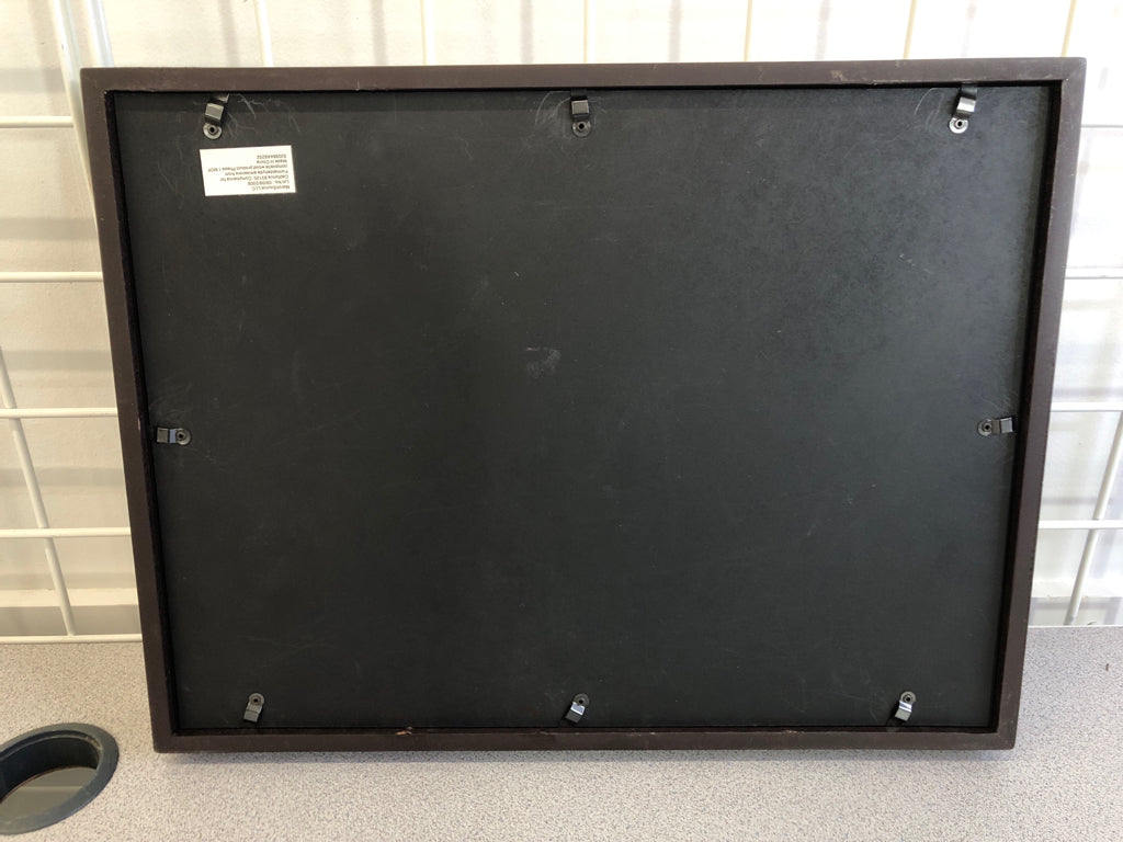 DARK WOOD CUSTOMIZEABLE DISPLAY TRAY.