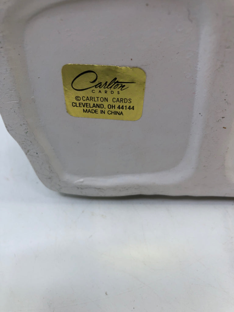 CERAMIC HOLIDAY HOUSE BAG DECOR.