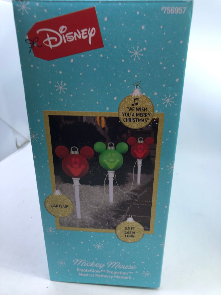 NIB MICKEY MOUSE PATHWAY MARKERS.