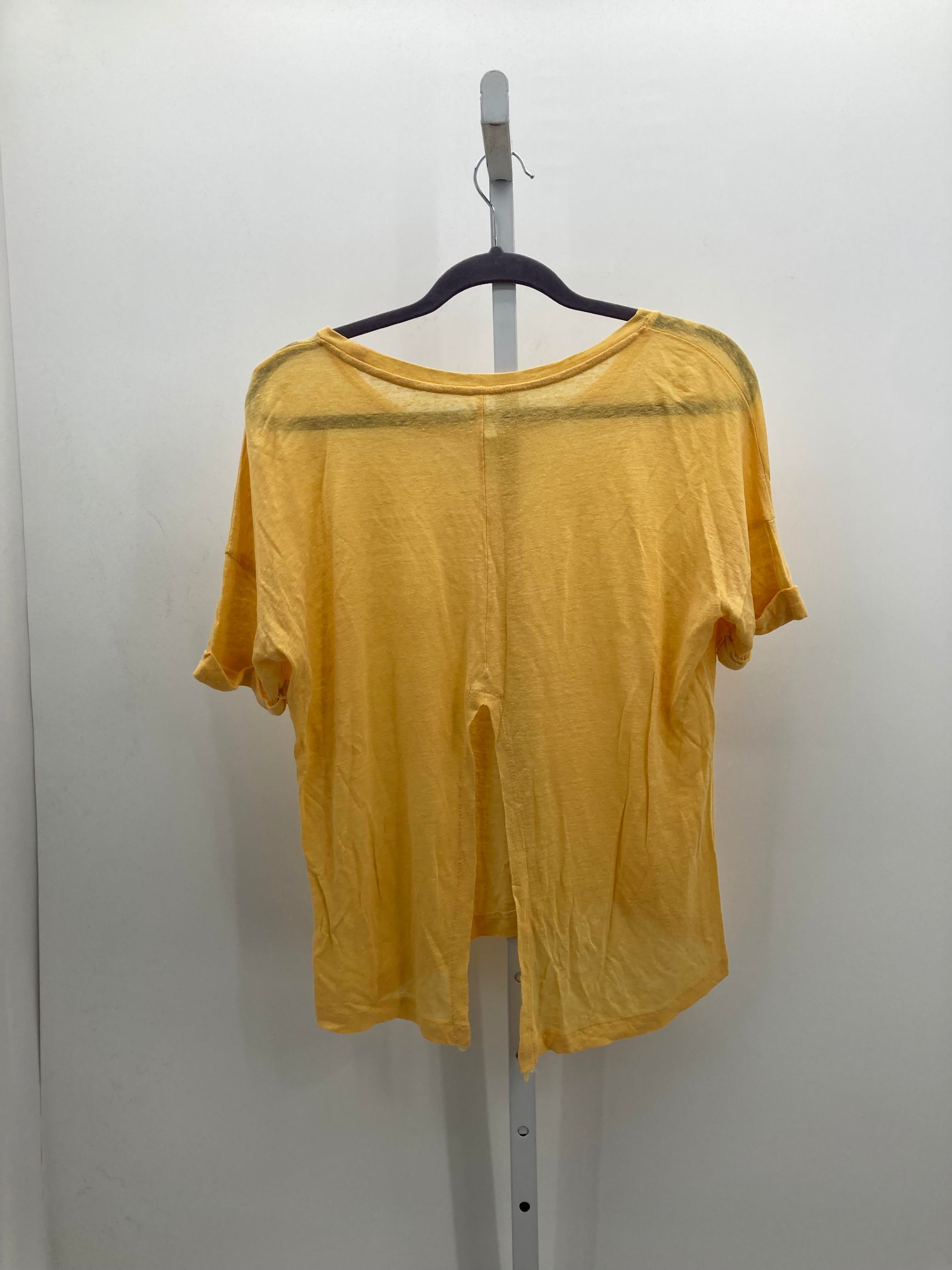 tresics Size Medium Misses Short Sleeve Shirt