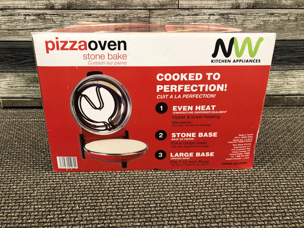 NIB STONE BAKE PIZZA OVEN.