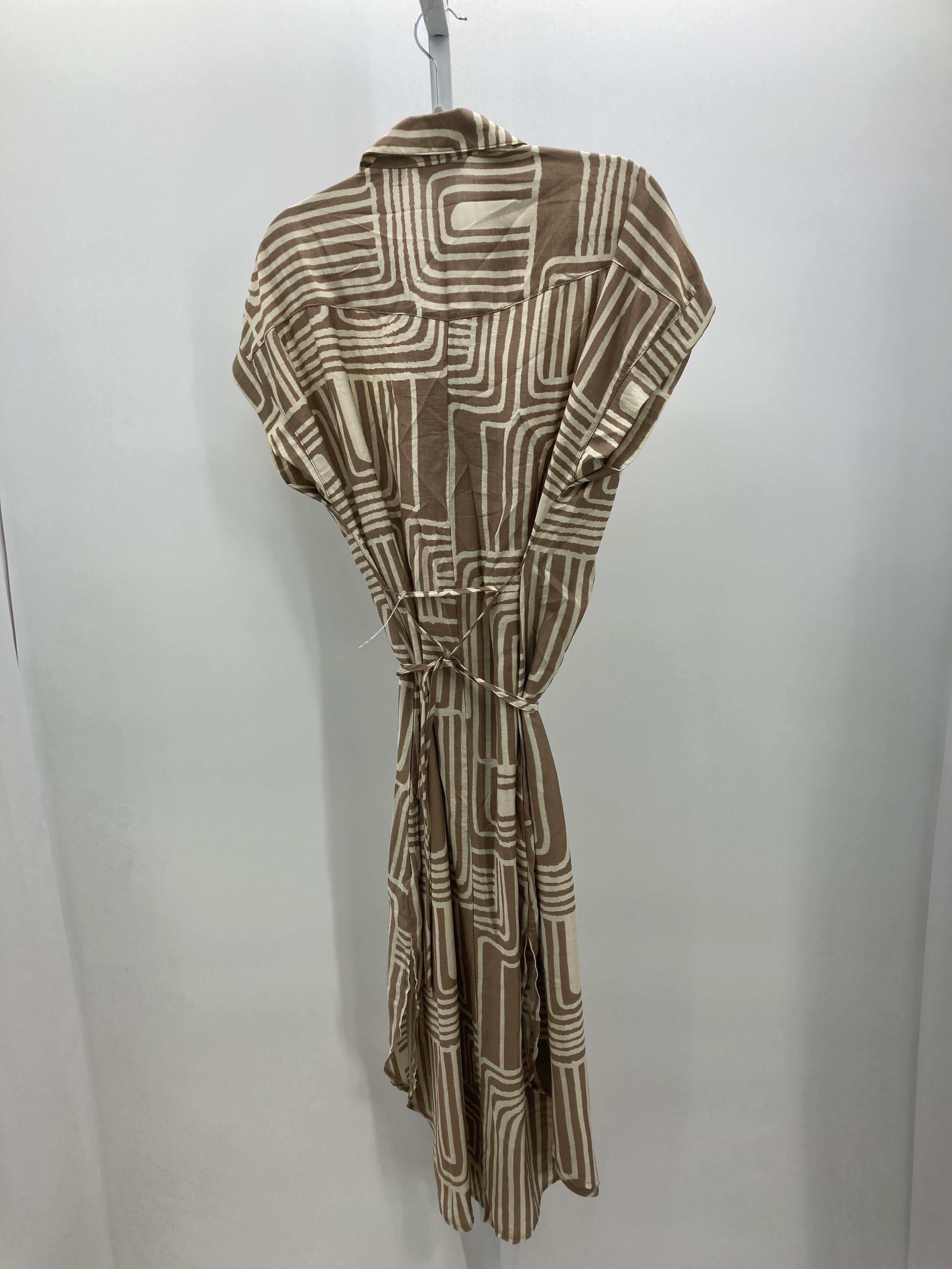 Size Large Misses Short Sleeve Dress