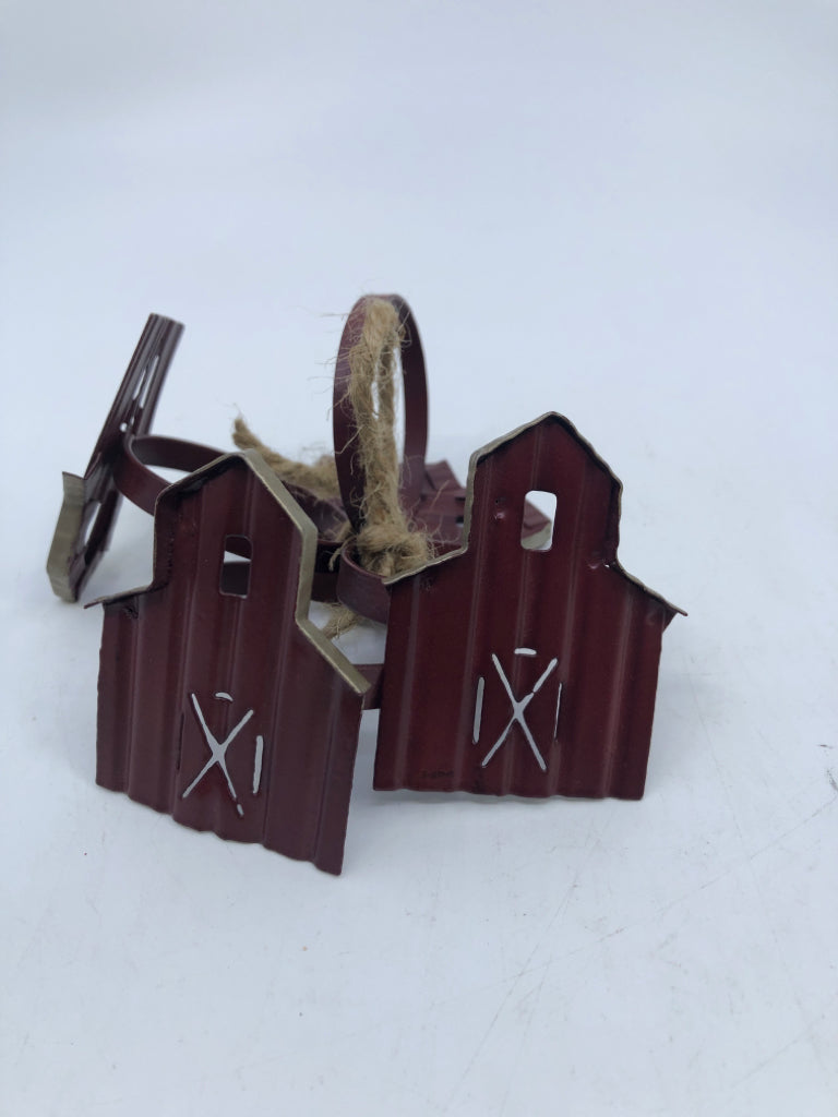 4 RED BARN NAPKIN RINGS.