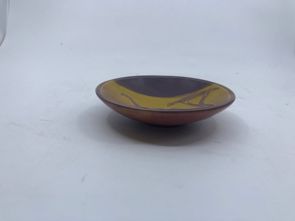 SMALL CARVED ELEPHANT BOWL.