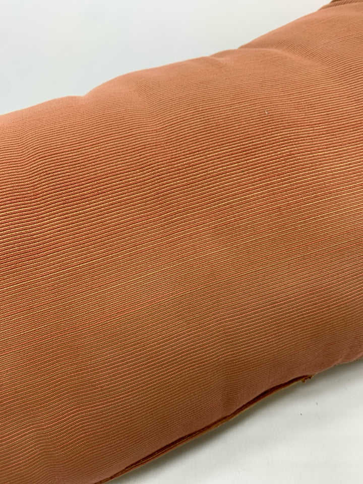 BEIGE & RED PLAID PILLOW W/FRINGE.