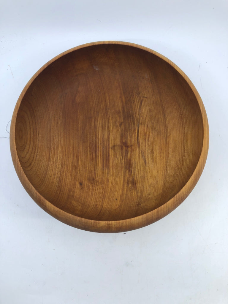 WOOD BOWL W SILVER FOOTING.