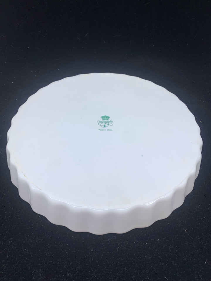 WHITE ROSE QUICHE/ TART DISH.