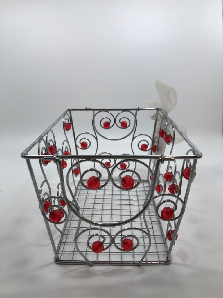 BEADED METAL BASKET.