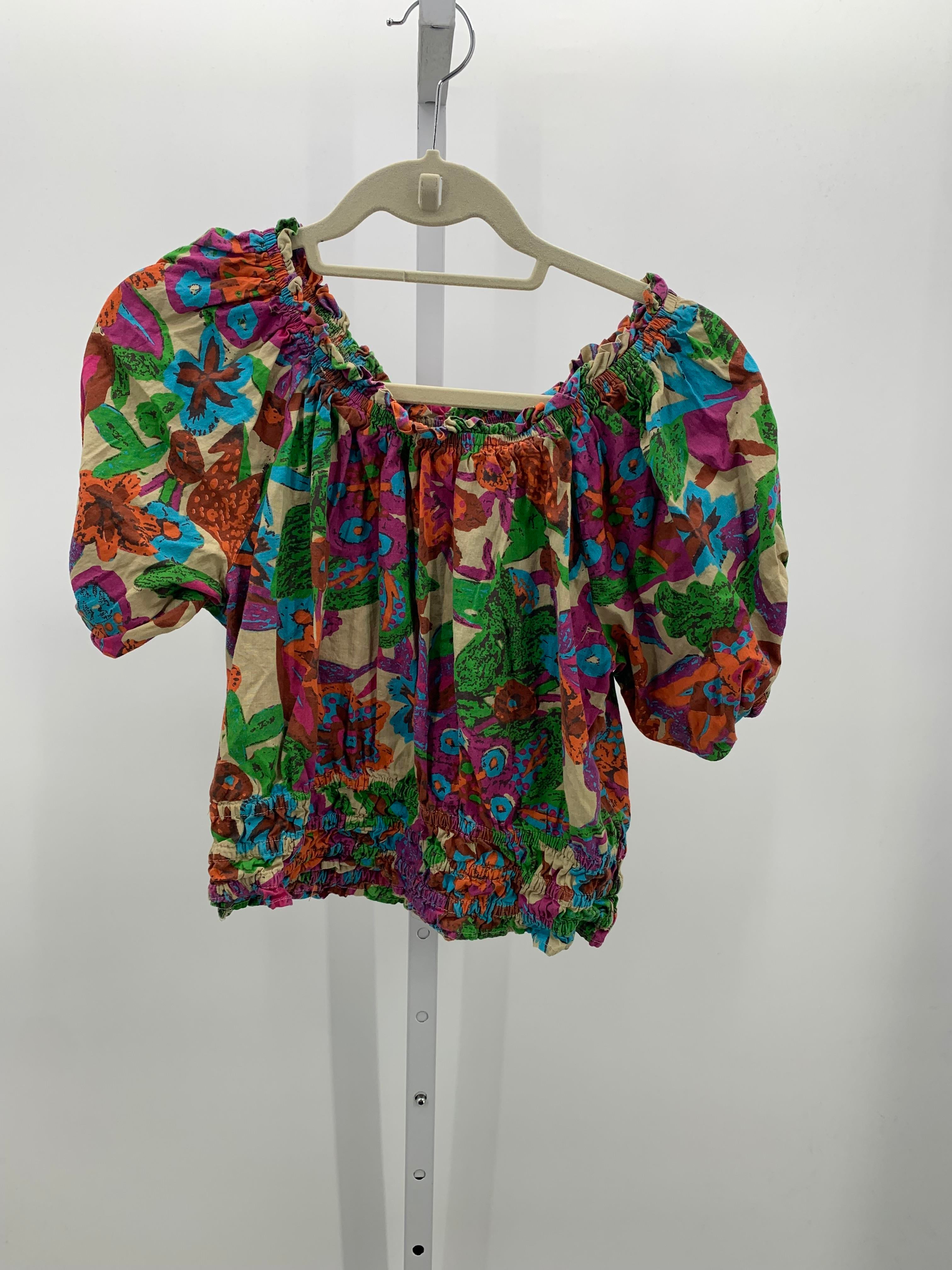 Size Medium Misses Short Sleeve Shirt