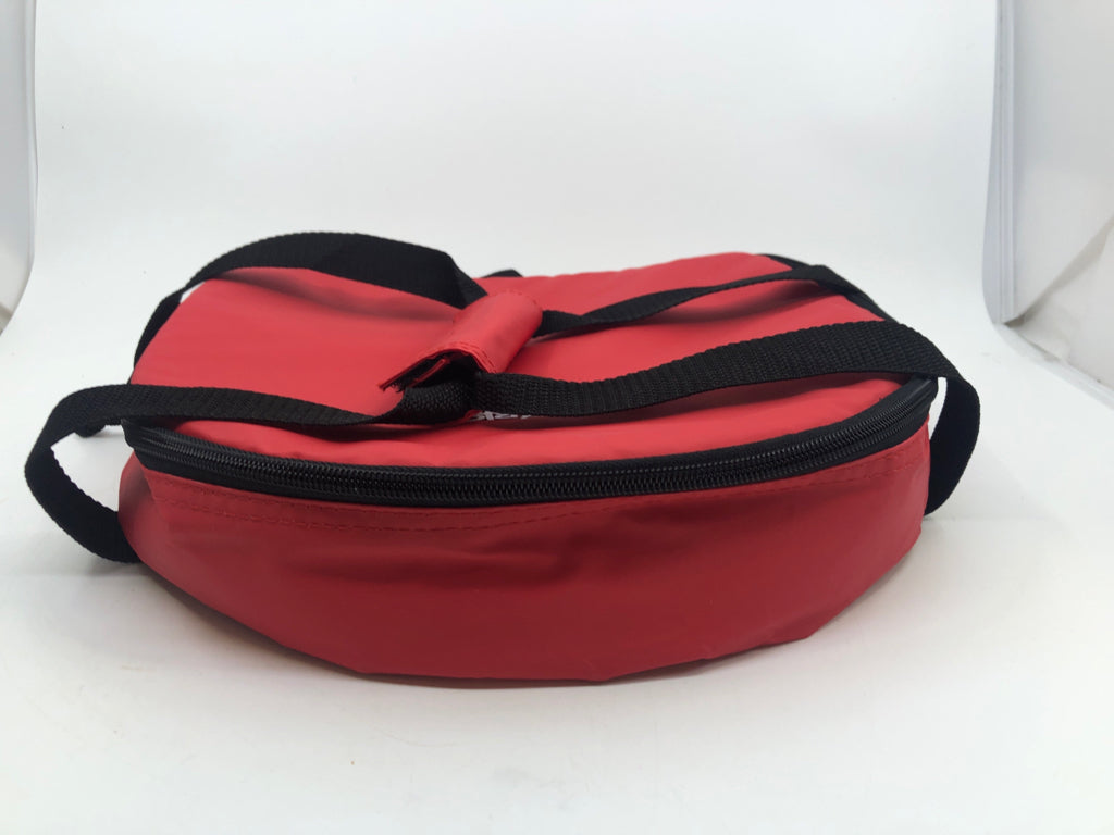 RED TRAVEL CASSEROLE DISH BAG.