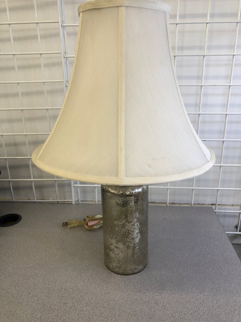 TEXTURED MERCURY GLASS BASE LAMP W/WHITE SHADE.