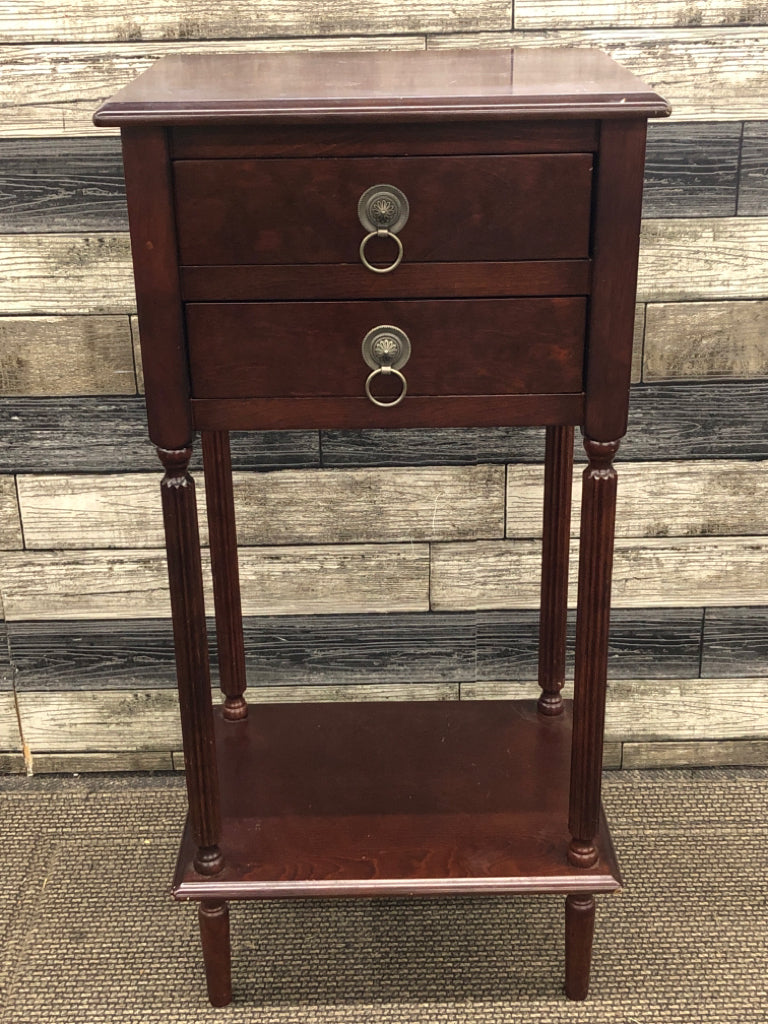 DARK BROWN 2-DRAWER NIGHT STAND.