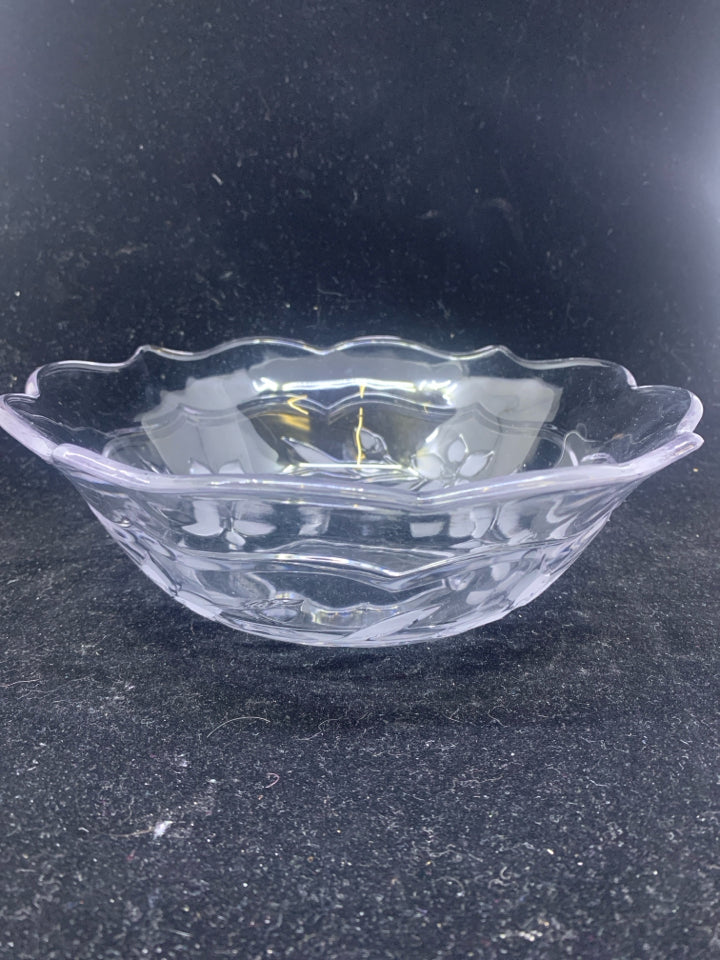 CLEAR BOWL W FROSTED FLORAL.