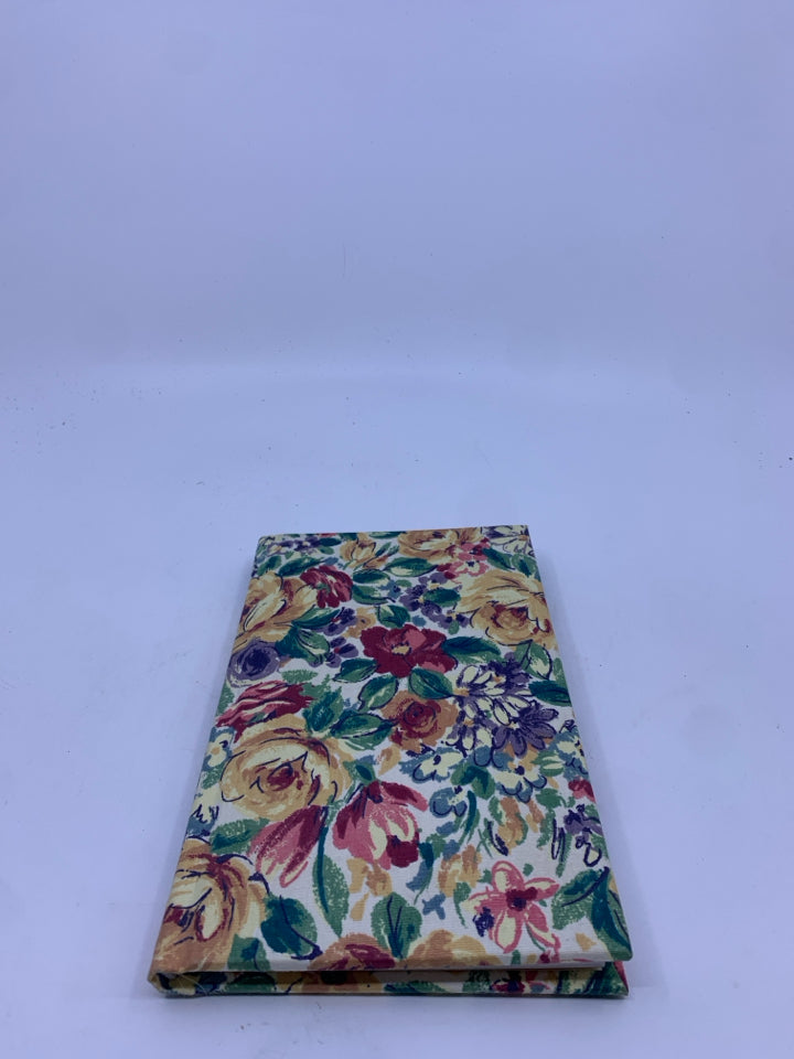 NOTEBOOK W/ COLORED FLORAL FABRIC COLOR.