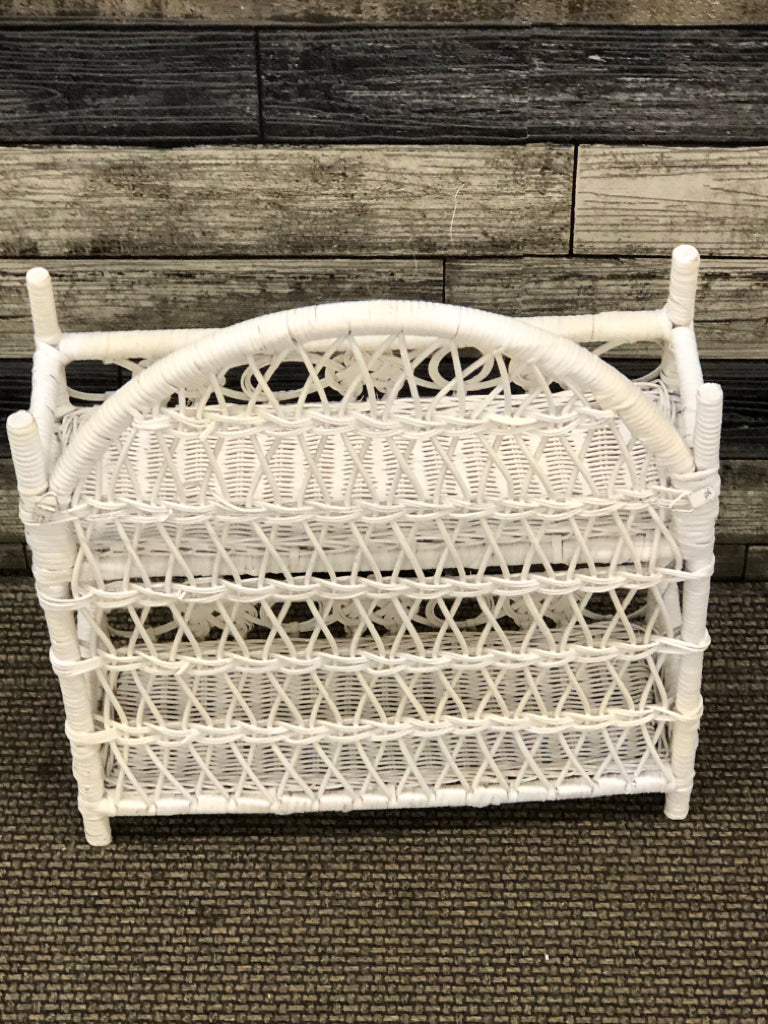 WHITE WICKER 2 SHELF BATHROOM SHELF ORGANIZER.