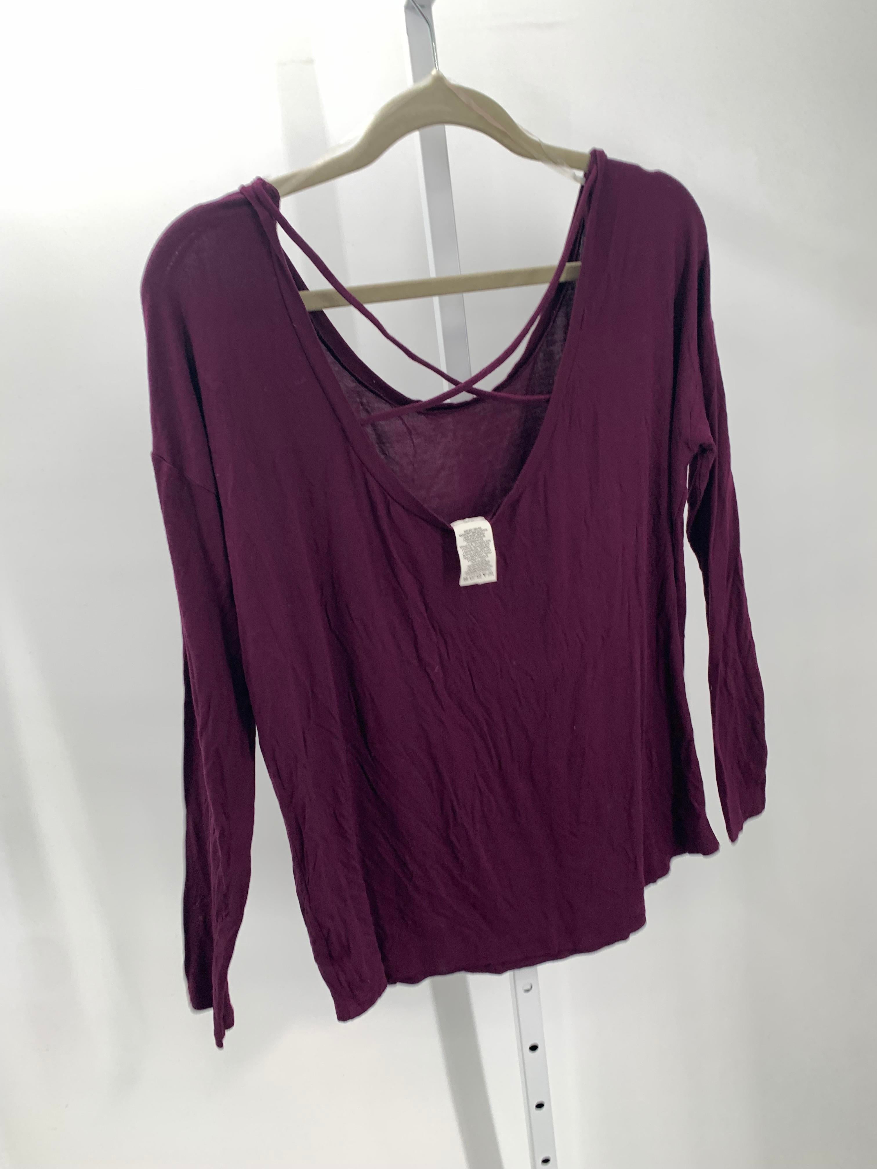 PINK Size Medium Juniors Long Sleeve Shirt