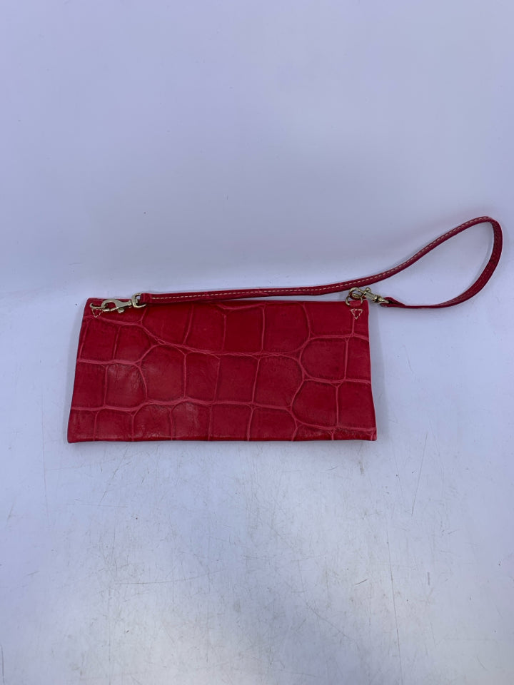 Dooney & Bourke Oakdale Milly Wristlet