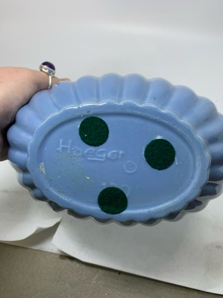 VTG OVAL PALE BLUE RIBBED POTTERY PLANTER.
