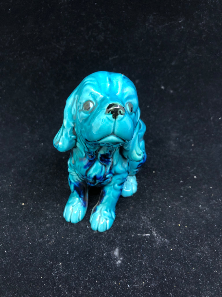 VTG LIGHT BLUE SMALL PLANTER CURLY HAIR DOG.