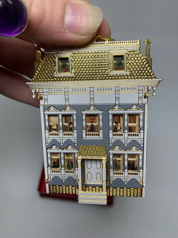 IN BOX "DIBB"BRASS HOUSE ORNAMENT BING & GRONDAHL.