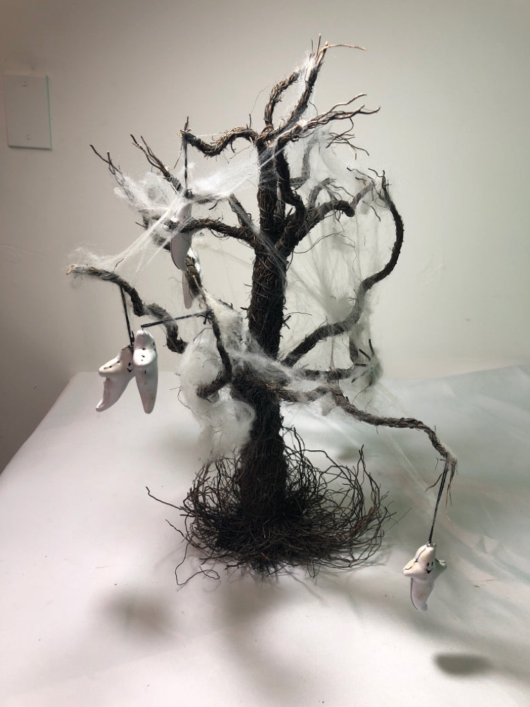 METAL GHOSTS, SPIDERWEB ON TWIG TREE DECOR.