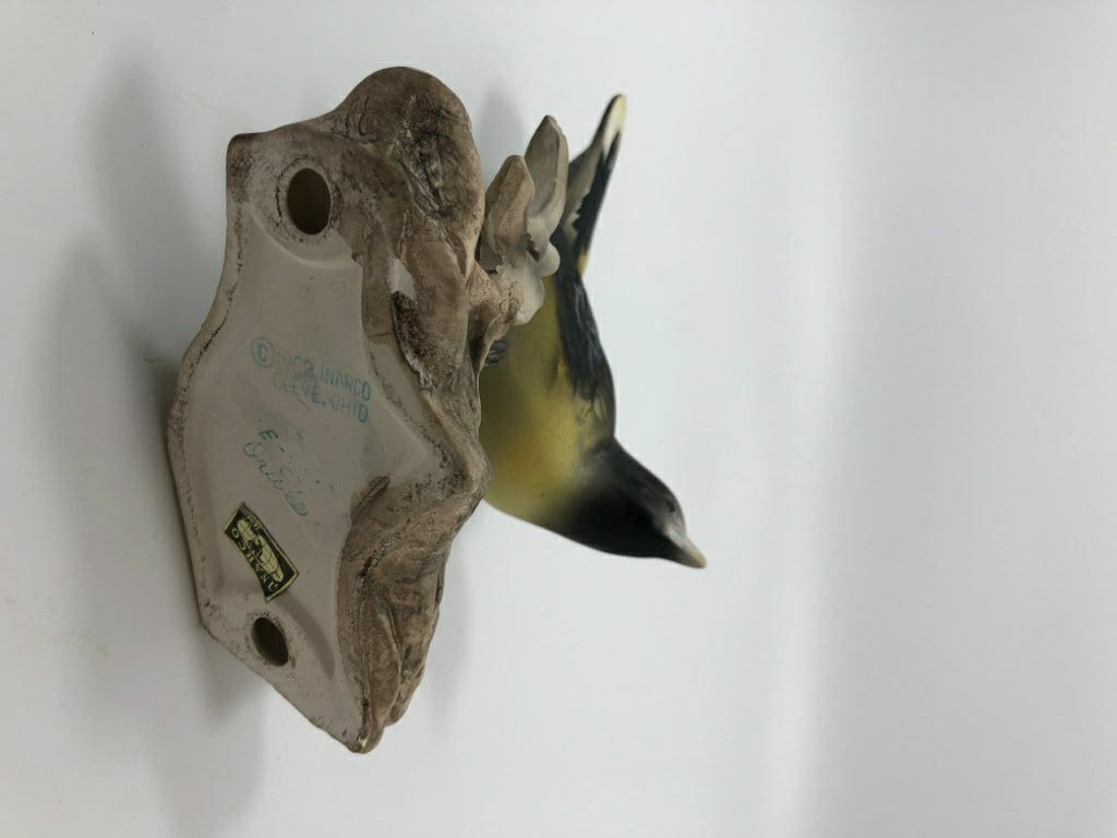 VTG PORCELAIN ORIOLE BIRD.