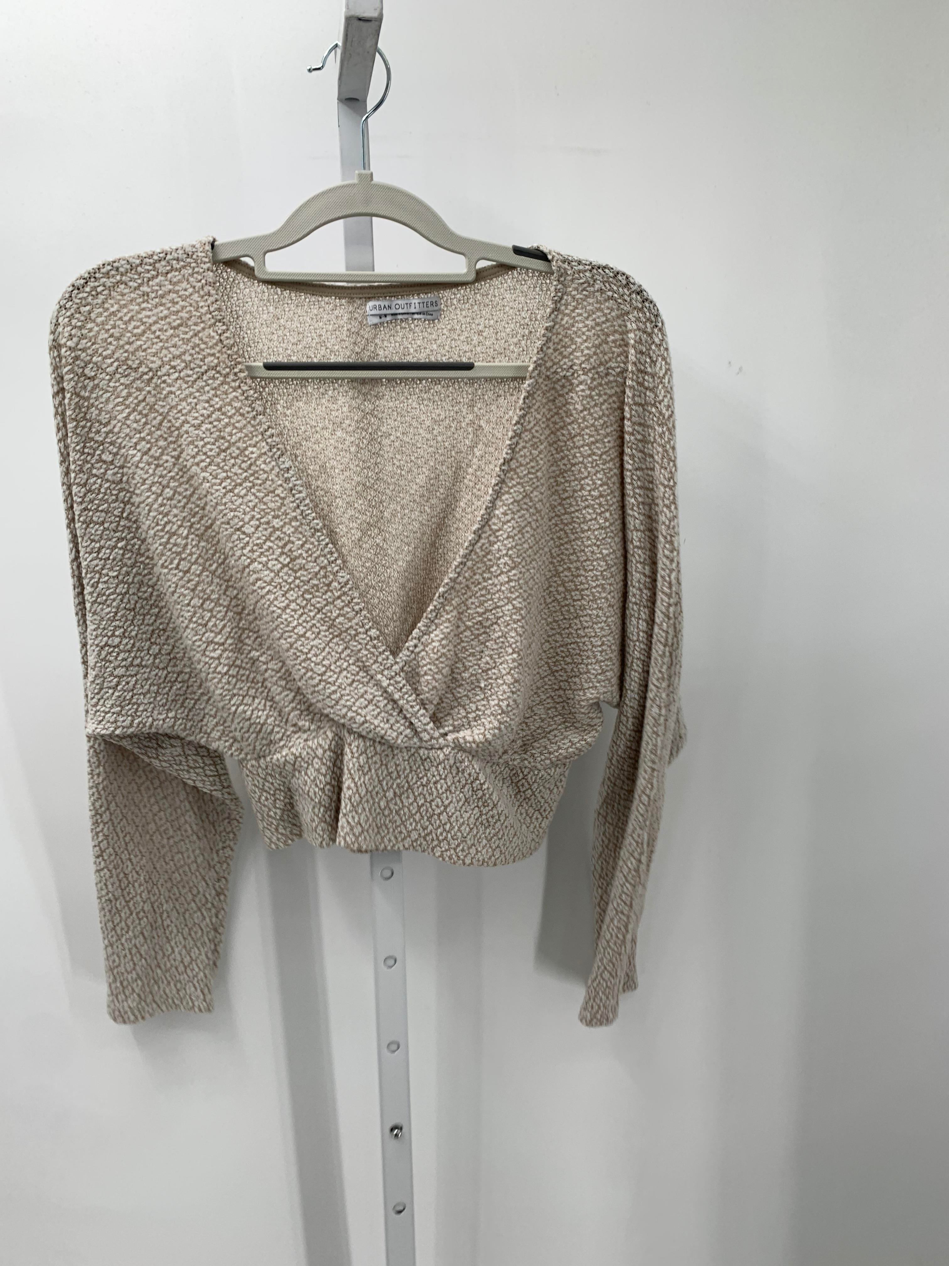 Urban Outfitters Size Medium Juniors Long Sleeve Shirt